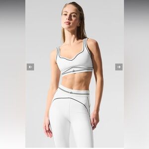 Alo Airbrush Heart Throb Bra and Leggings Set Large